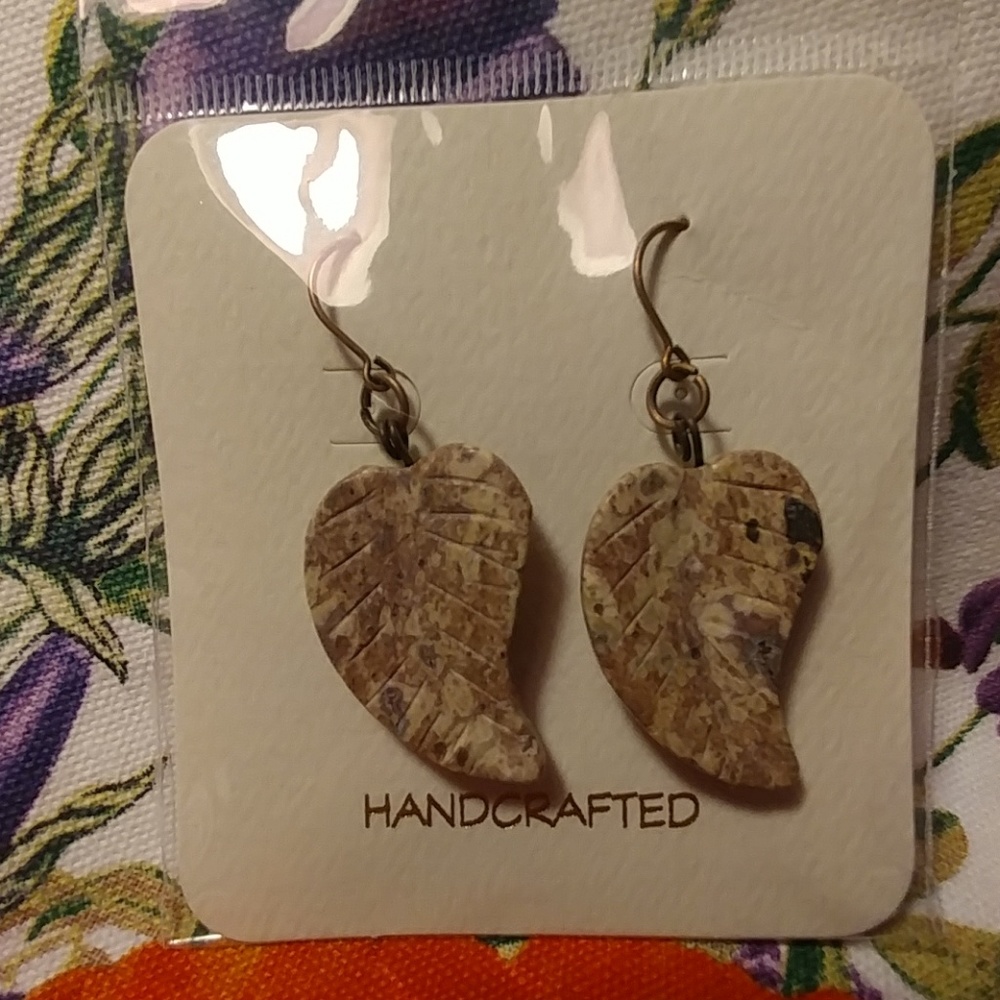 🎈 3 for $30💄Carved natural stone earrings